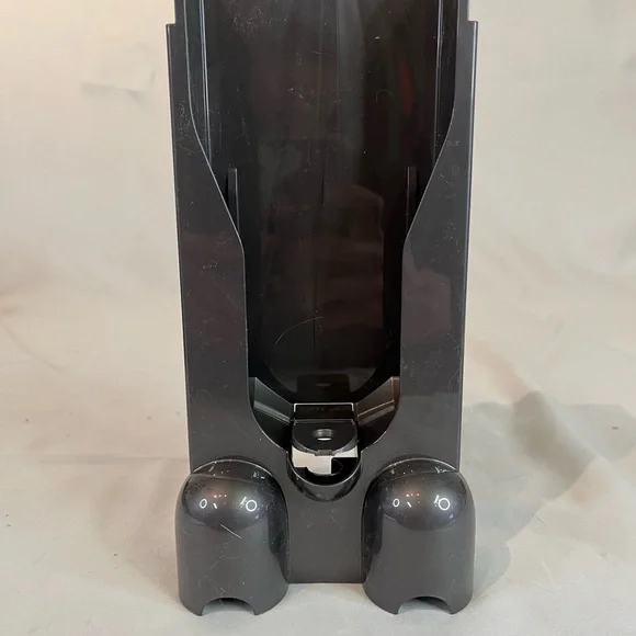 DYSON C7 V8 Cordless Stick Vacuum Docking Wall Station Mount Bracket Holder - Picture 11 of 16